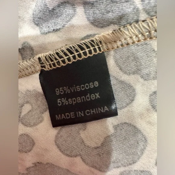 NWOT - Leopard Print Top with Striped Sleeves - M - Picture 5 of 5